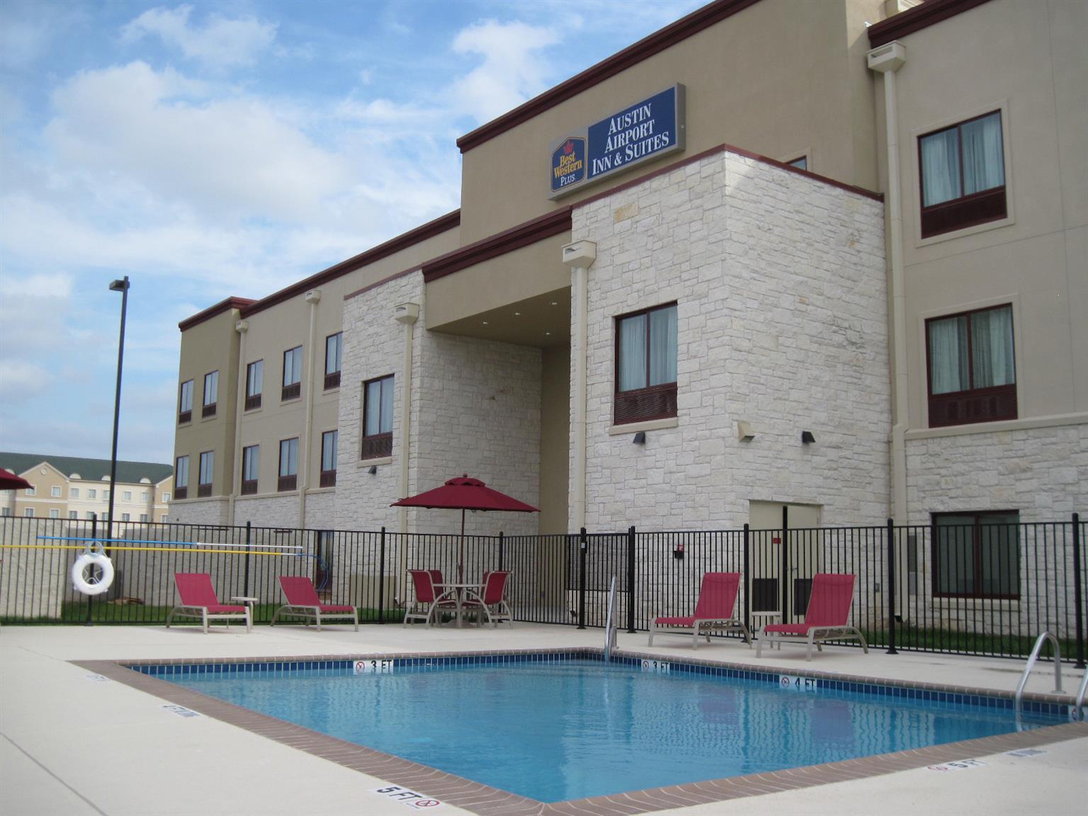 Best Western Plus Austin Airport Inn & Suites Dış mekan fotoğraf